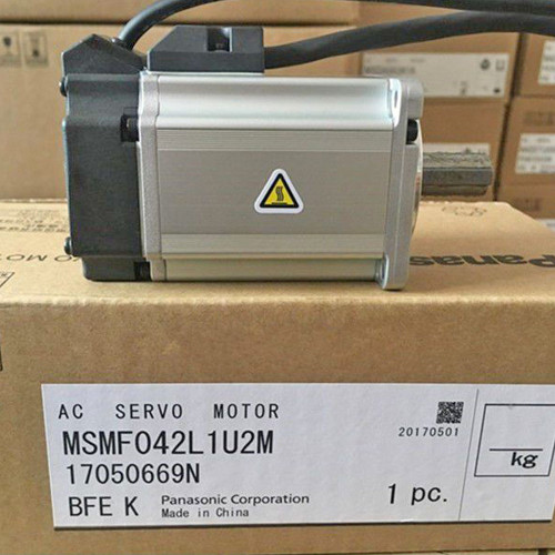 Сервомотор Panasonic MSMF042L1U2M, 400 Вт